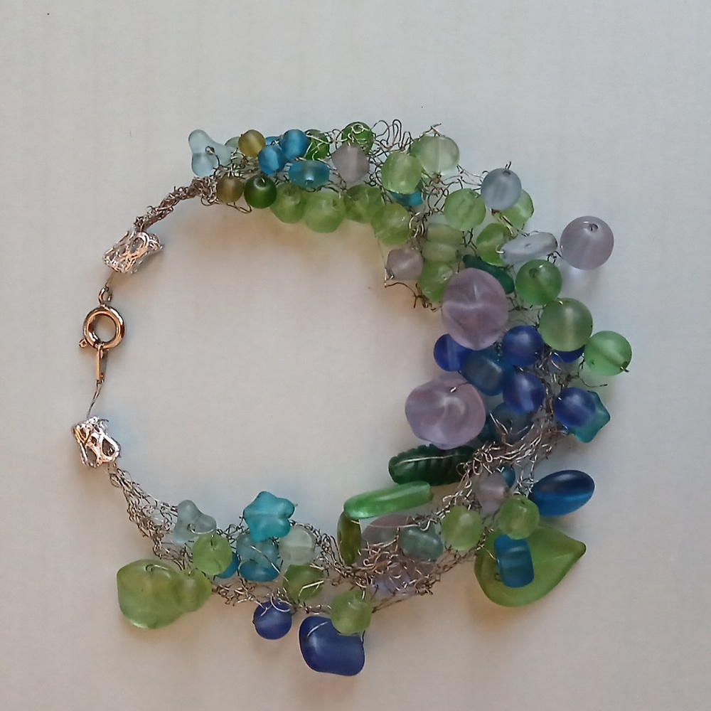 NWOT Artisan Women's Multicolor Wire Beaded Bracelet Sea Glass Color - Picture 4 of 17